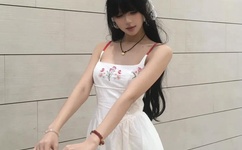 一个上面吃一个面吸